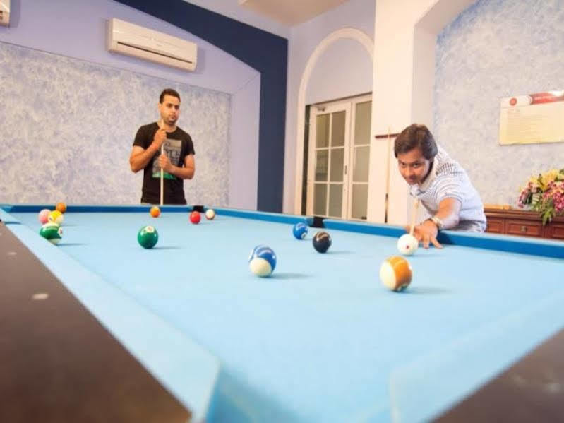 Club Paraiso Rāipur Buitenkant foto
